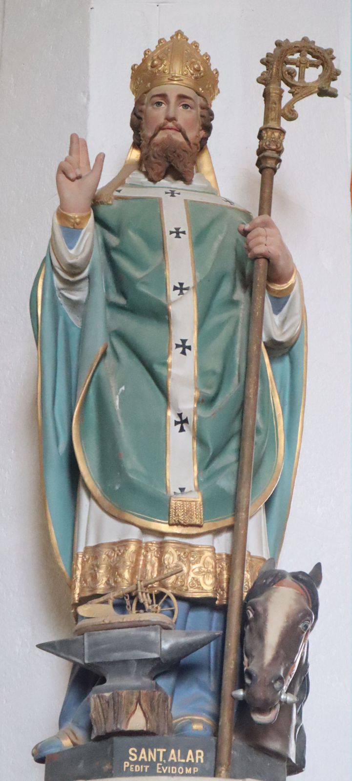 Statue in der Kirche in Brasparts