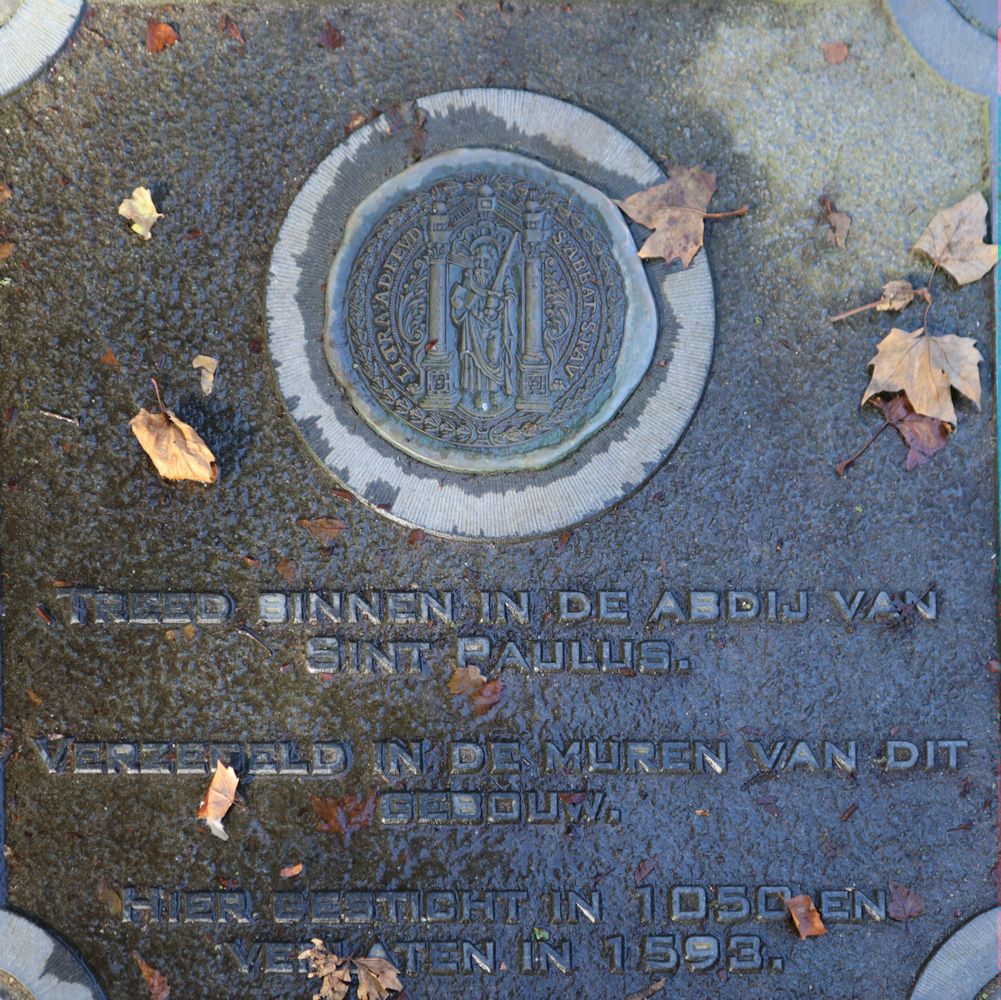 Gedenkstein zur Eriinerung an das ehemalige Paulus-Kloster in Utrecht