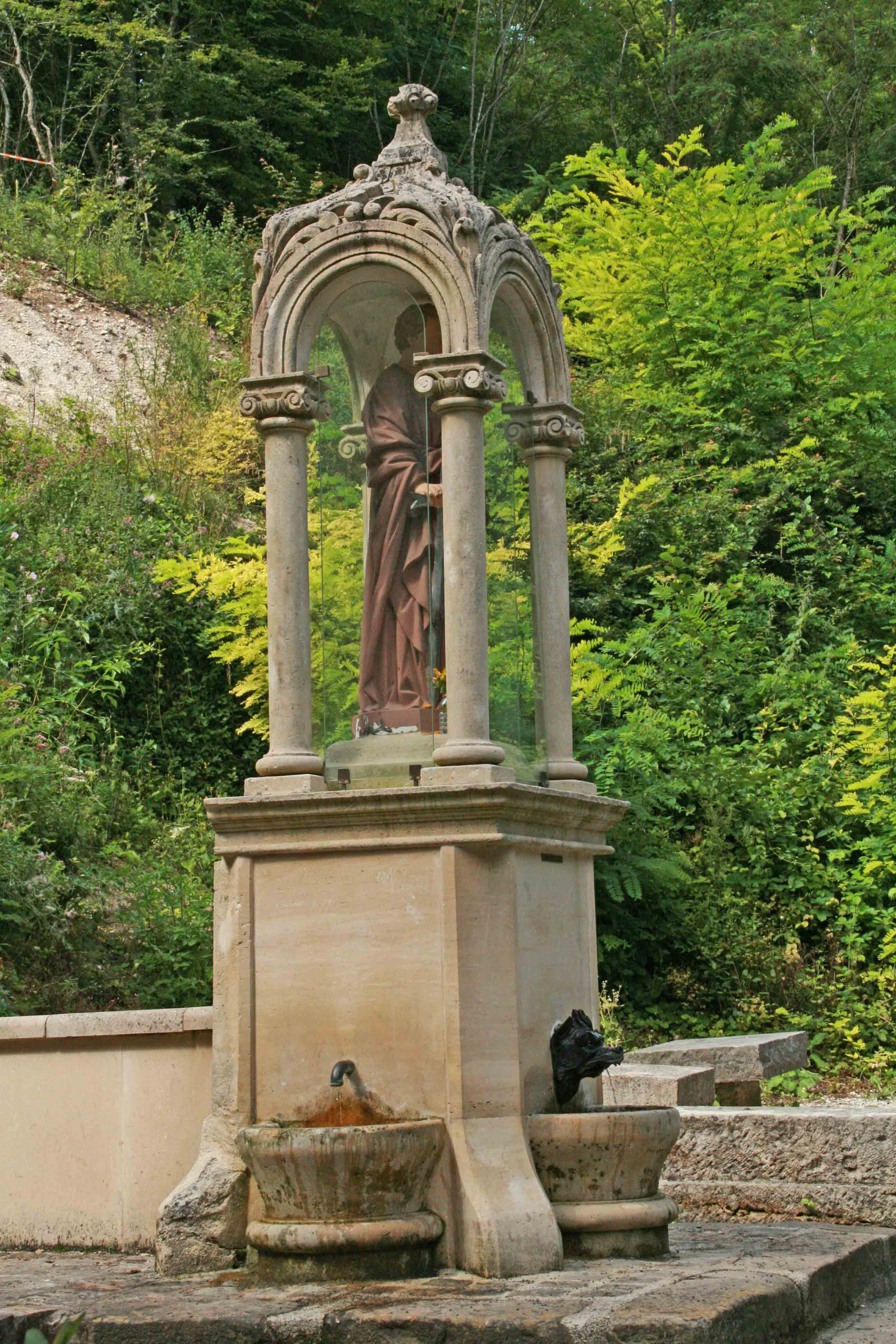 Brunnen Saint Blanchard nahe Nesle la Reposte