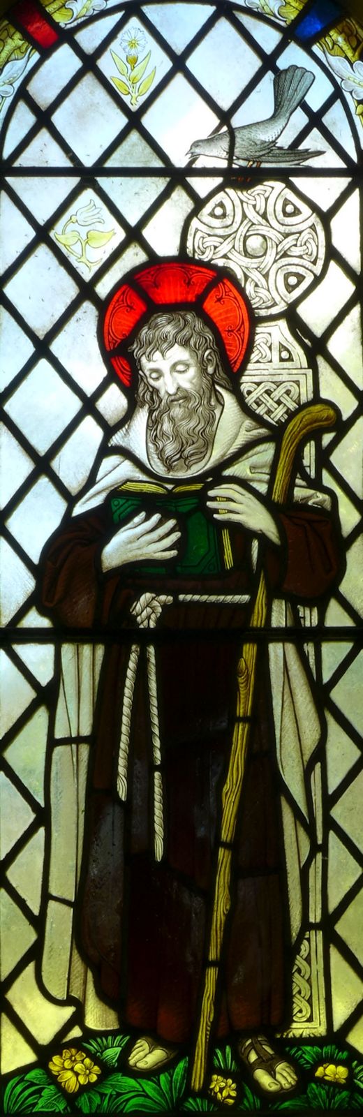 Glasfenster in der neuen Kapelle St Non nahe St Davids in Wales