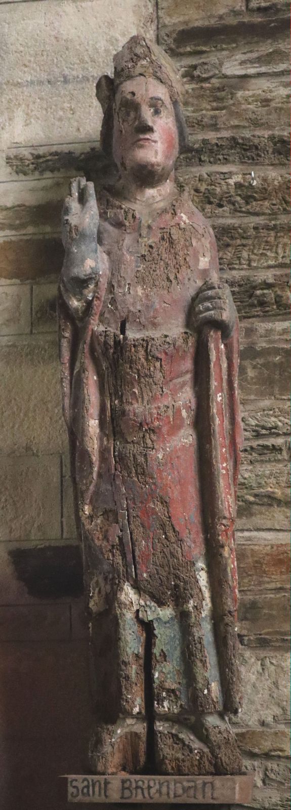 Statue in der Pfarrkirche in Plévin bei Saint-Brieuc in Frankreich