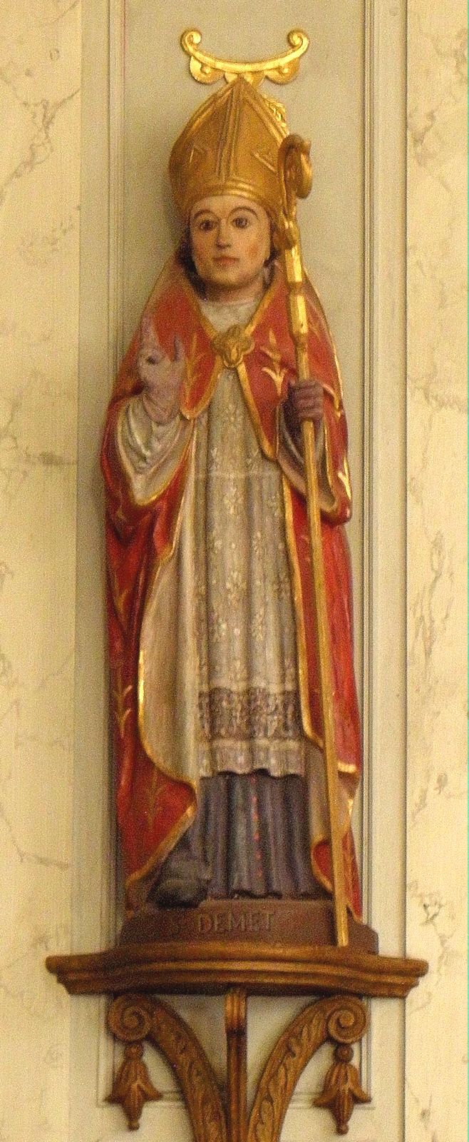 Statue, um 1800, in der Kirche Saint-Demet in Plozévet