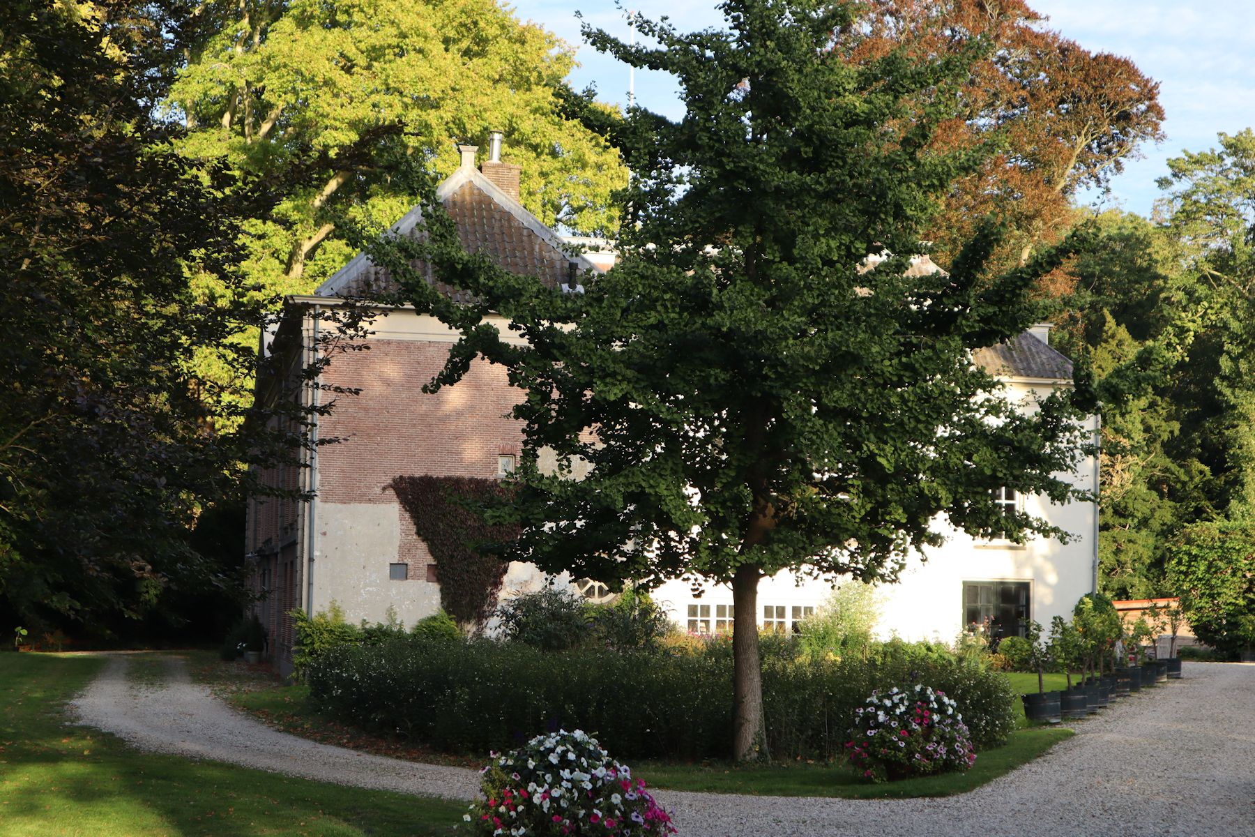 Herrenhaus im Landgoed Heerlijkheid Mariënwaerdt, 1734 bis 1790 erbaut auf den Gewölben der ehemaligen Abtei