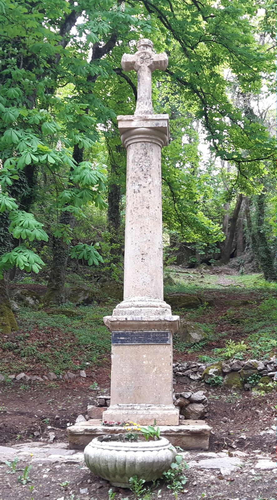 Denkmal, 1874, an der Stelle des Martyriums in Ax-les-Thermes
