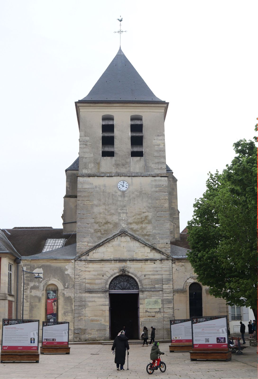 Kirche Notre-Dame-des-Ardents-et-Saint-Pierre des ehemaligen Klosters in Lagny-sur-Marne