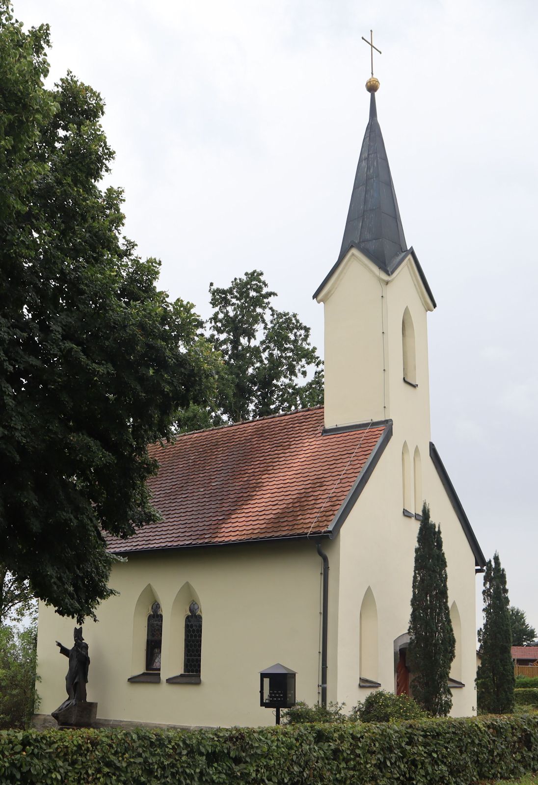 die Godehard geweihte Kapelle in Reichersdorf