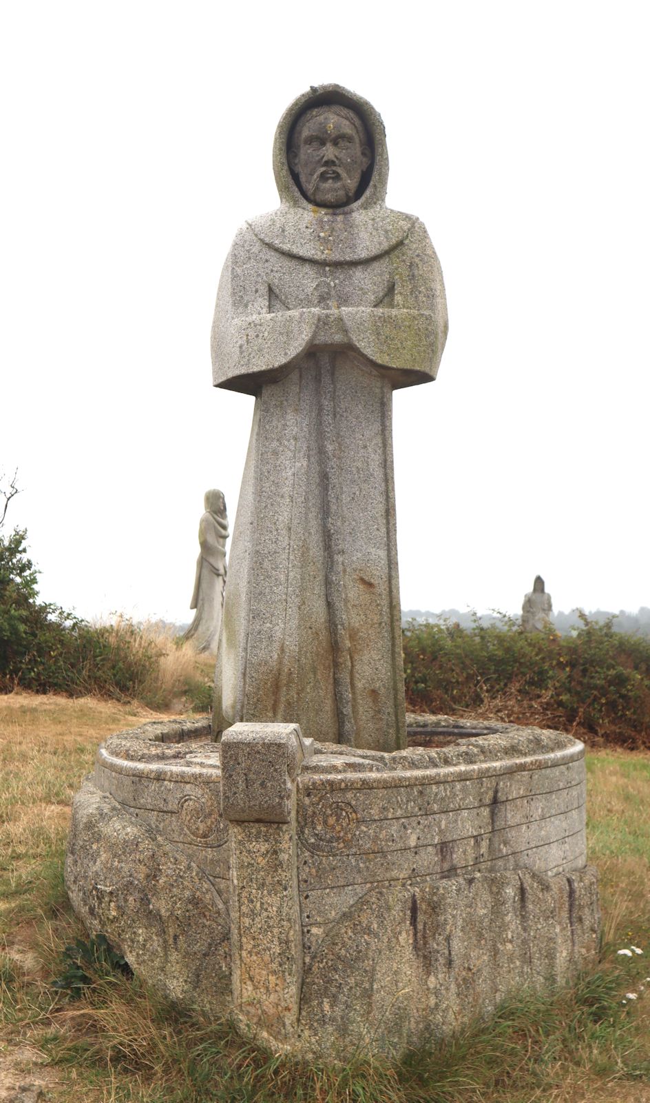 Patrice Le Guen, Xavier Tanguy: Statue, 2014, im &bdquo;Vallée des Saints&rdquo; nahe Carnoët bei Saint-Brieuc