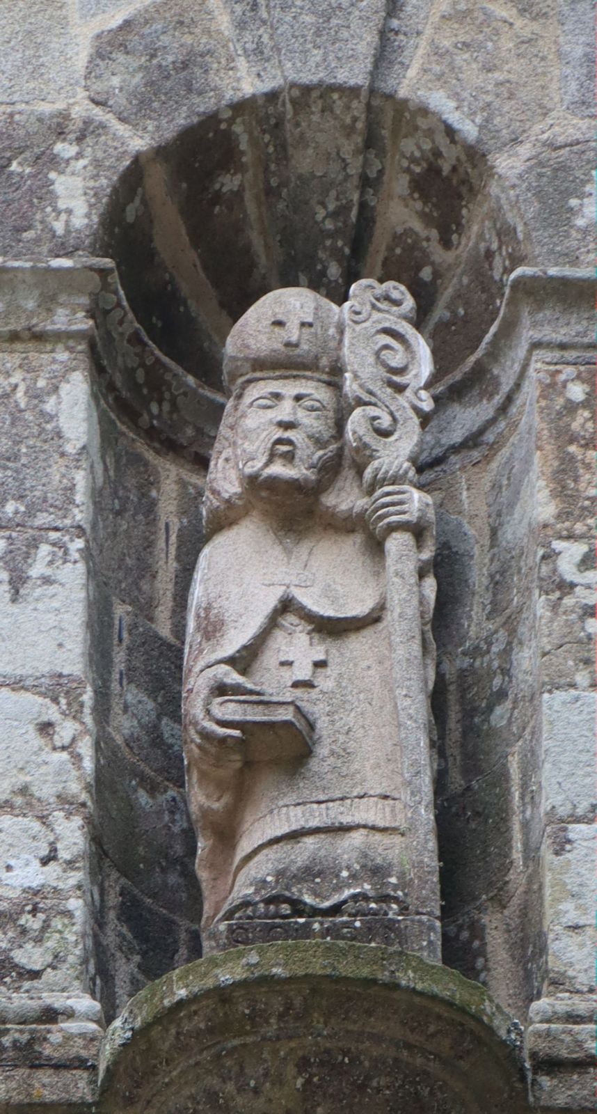 Statue an der Kapelle Saint-Quirin bei Brech