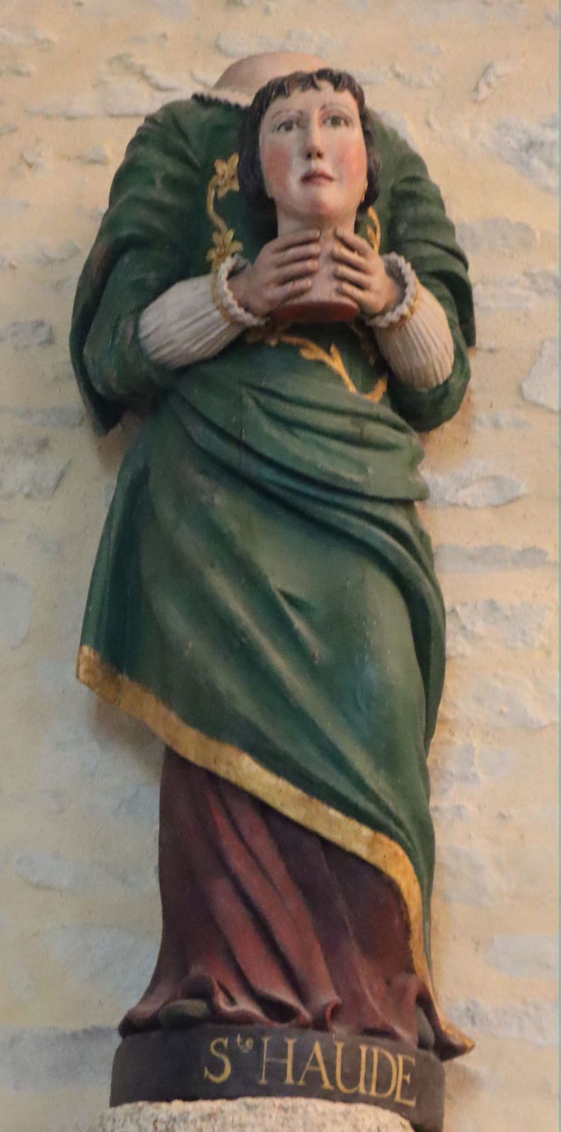 Statue in der Kapelle in Kersaint