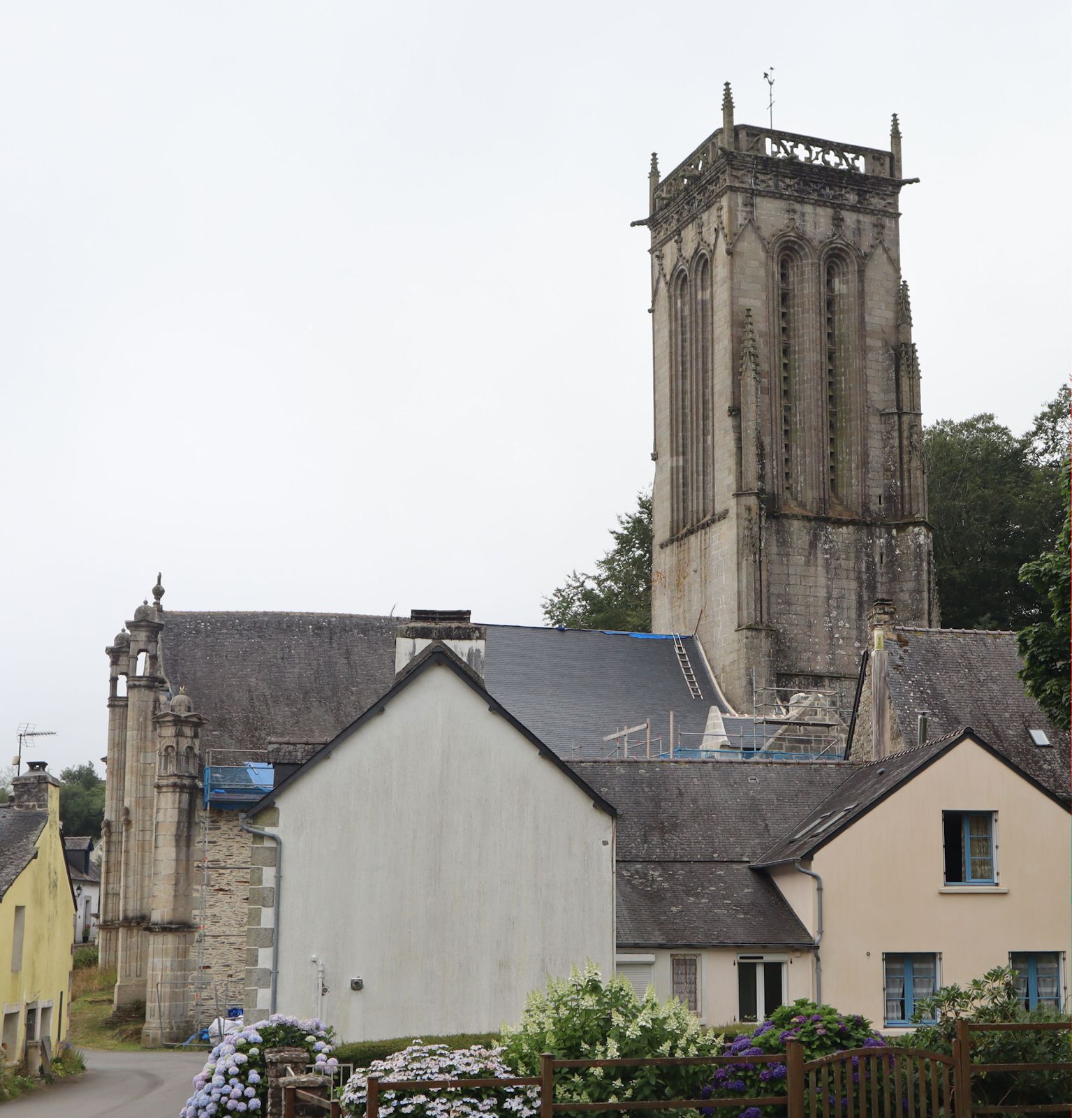 Kirche in Saint-Herbot