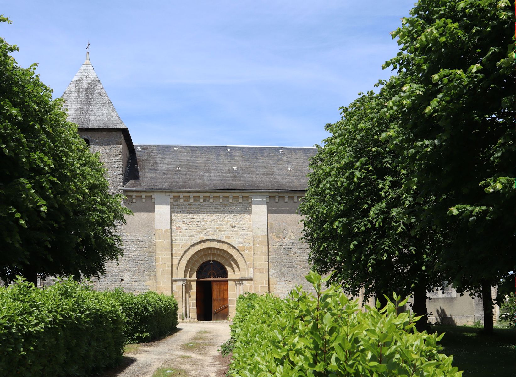 Pfarrkirche im Dorf Mauprévoir