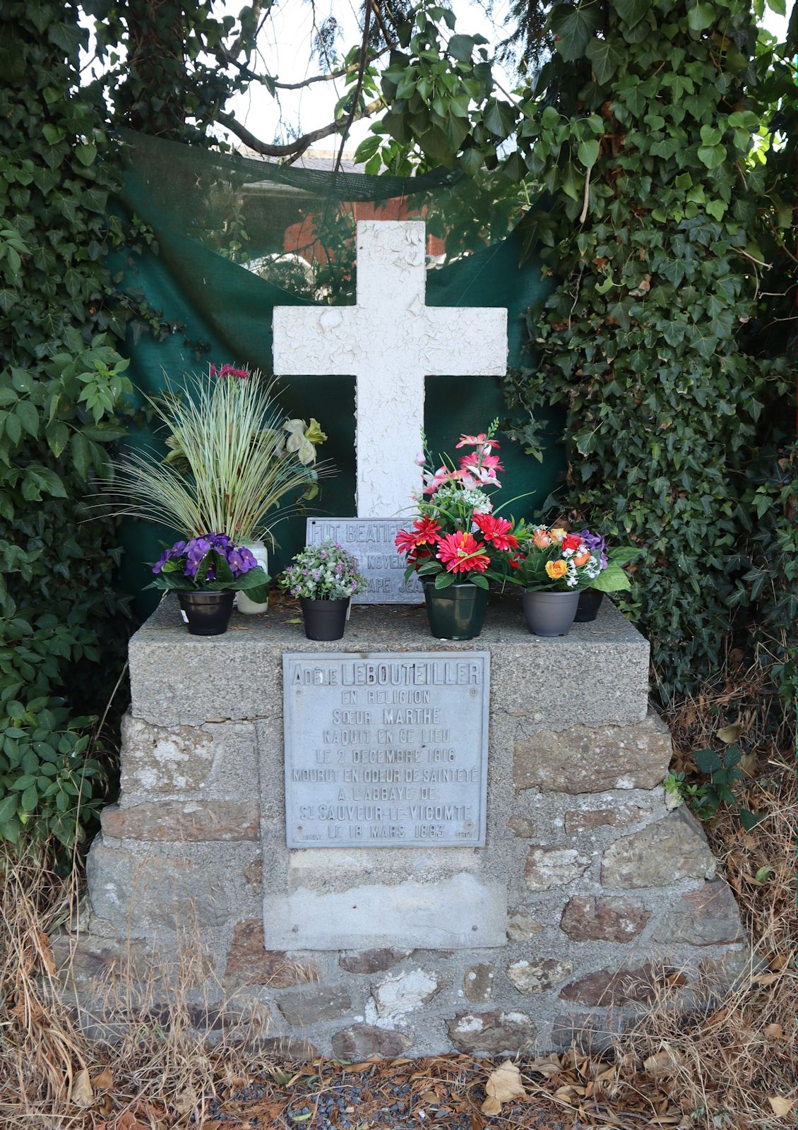 Gedenkstein für Martha am Geburtsort in La Henrière