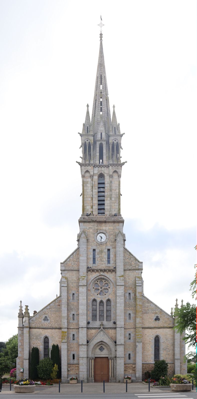 Pfarrkirche in Hénanbihen