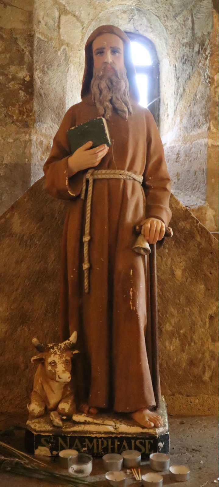 Statue in der Krypta der Martinskirche in Caniac-du-Causse