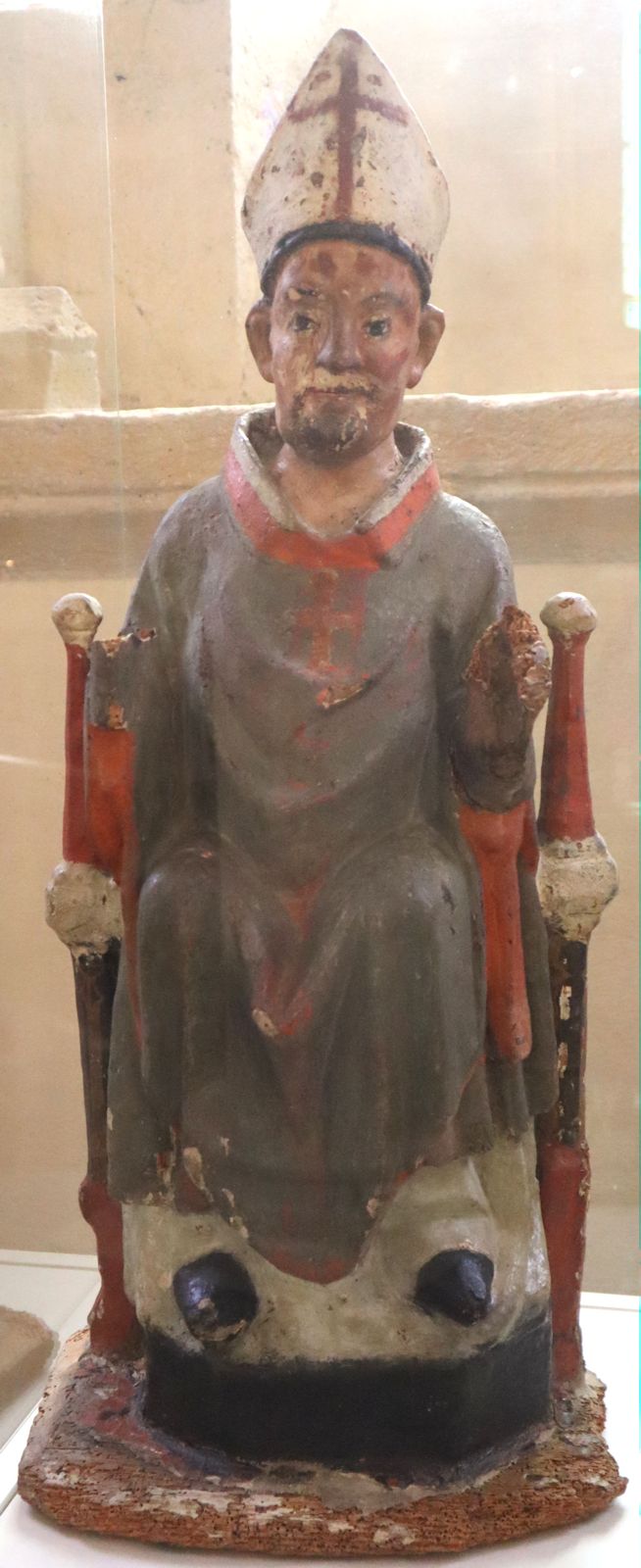 Statue, 15. Jahrhundert, in der Nectarius geweihten Kirche in Saint-Nectaire