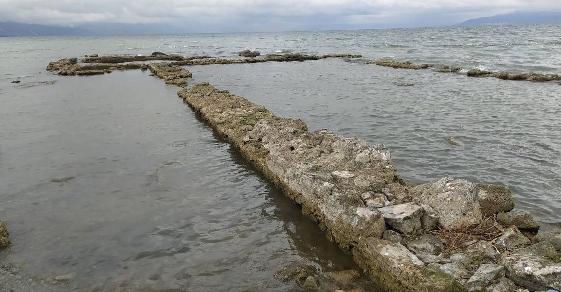 Reste der &bdquo;Neophytos.Basilika&rdquo; in Íznik