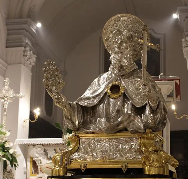 Reliquienbüste in der Kathedrale in Ariano Irpino