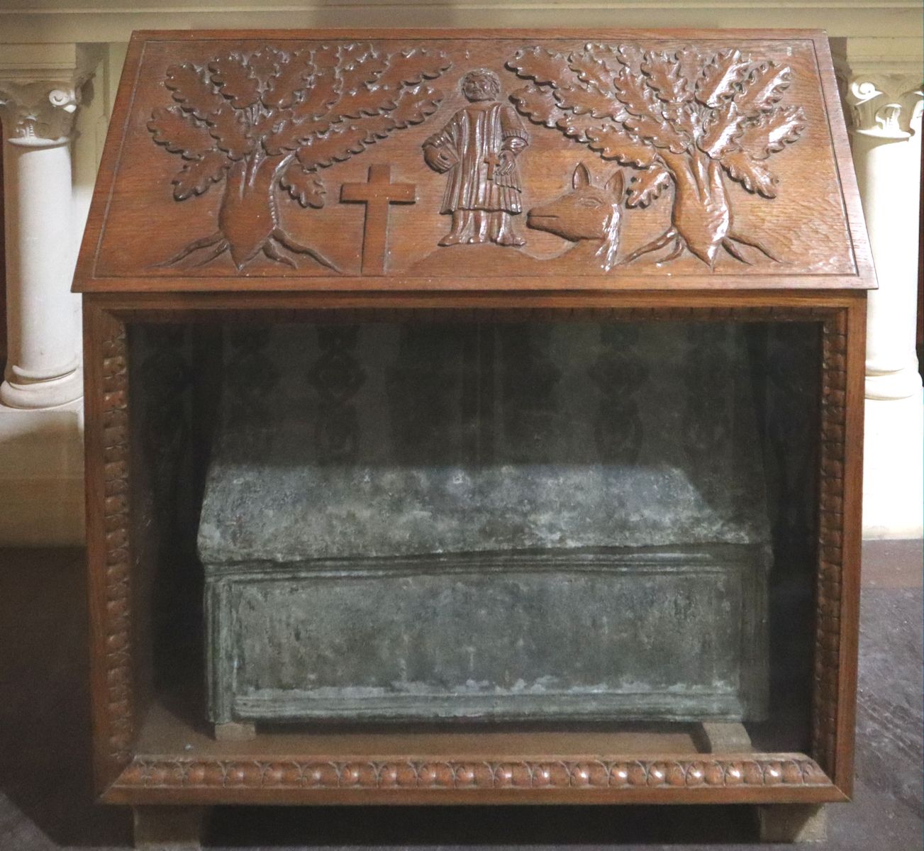 Reliquiar in der Kirche des ehemaligen Klosters in Colombier