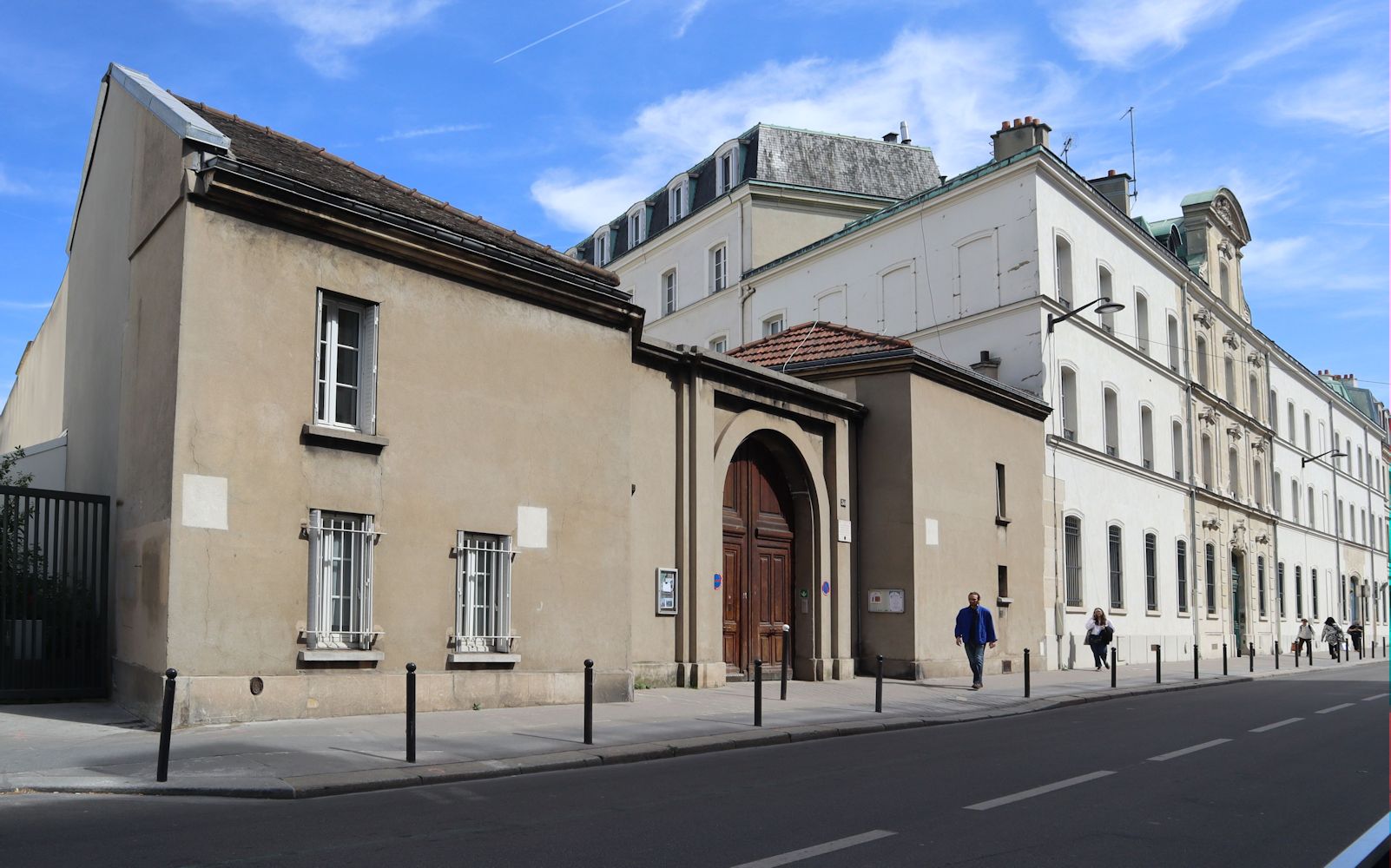 Tor zur Kirche Notre-Dame de la Paix de Picpus und Mutterhaus der Kongregation von den heiligsten Herzen Jesu und Mariä in Paris