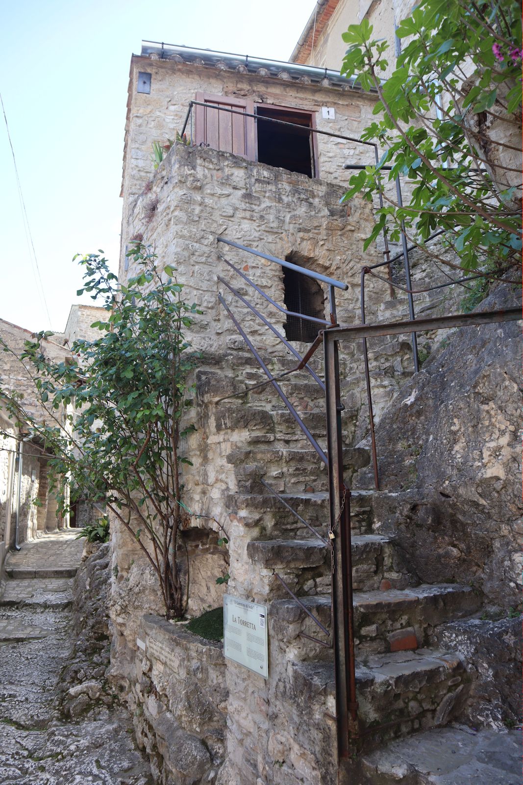 „La Torretta” gegenüber von Pios Geburtshaus in Pietrelcina, wo er sich 1908 bis 1911 aufhielt