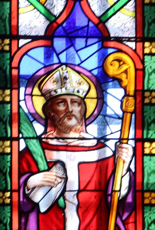 Glasfenster in der Kirche in Javols