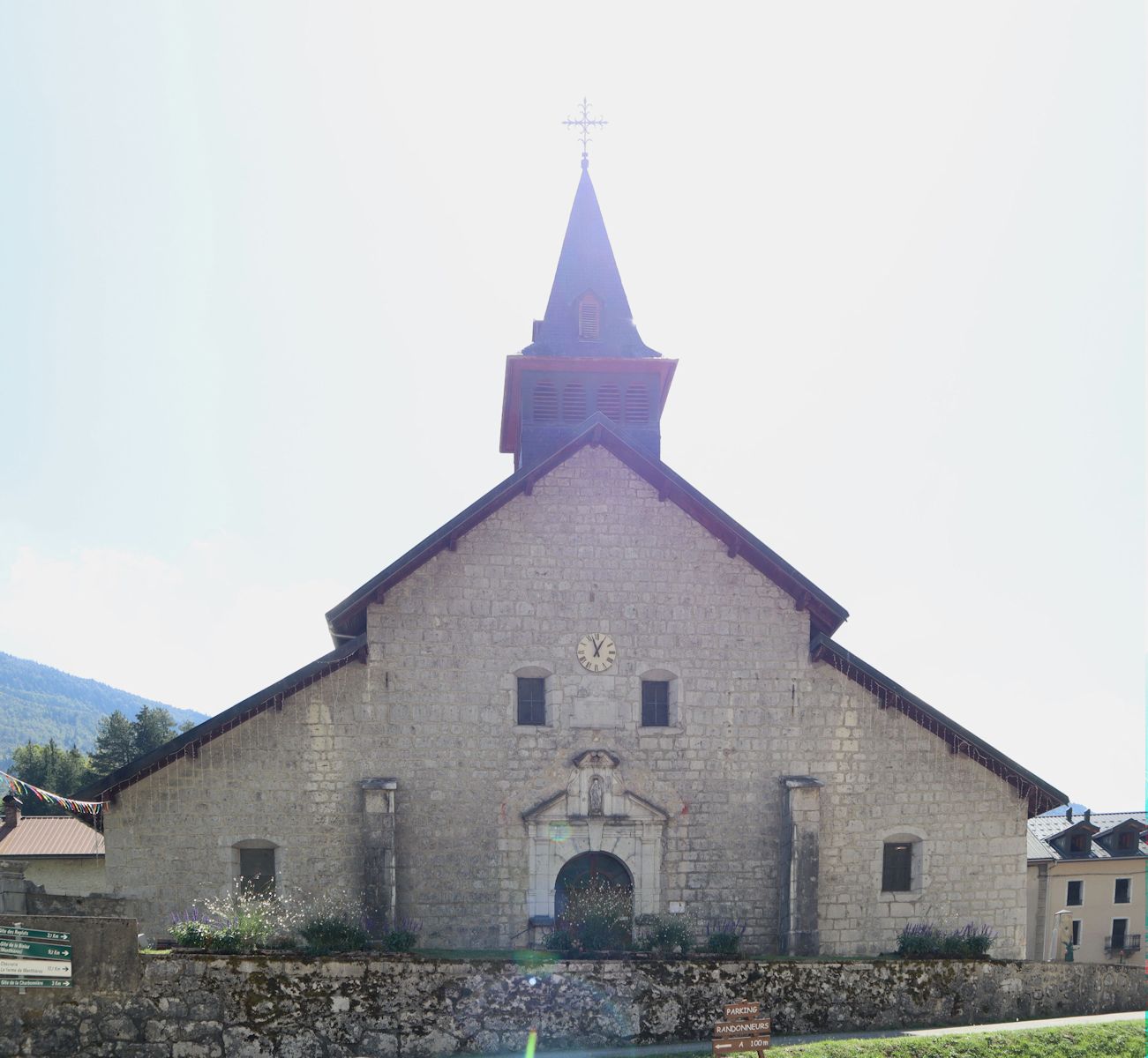 heutige Pfarrkirche in Chézery