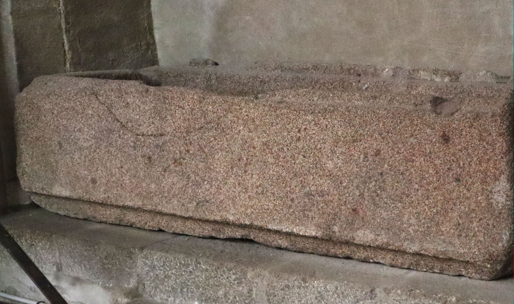 Samson zugeschriebener Sarkophag, in der Kathedrale in Dol-de-Bretagne