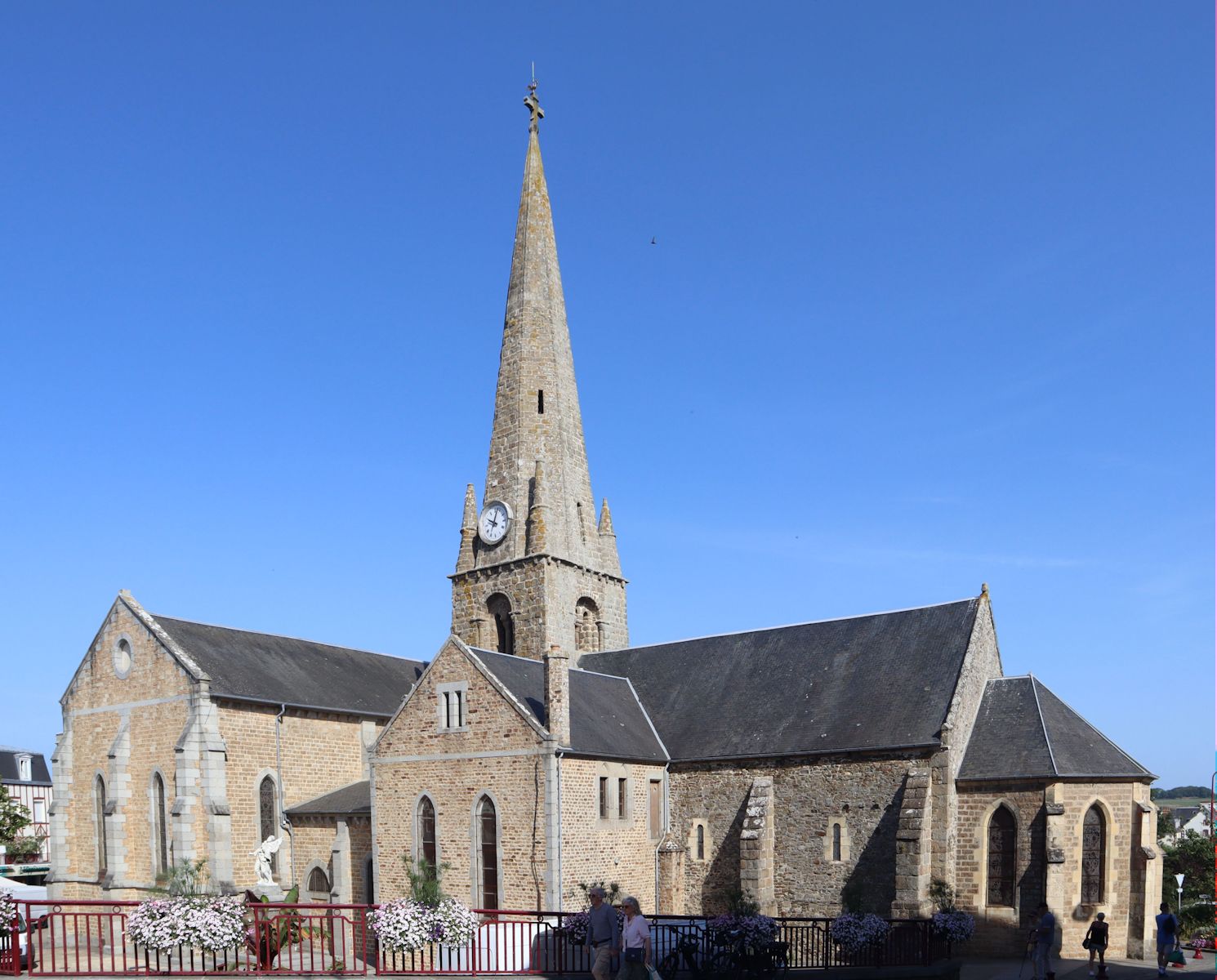 Kirche Saint-Paterne in Saint-Pair-sur-Mer