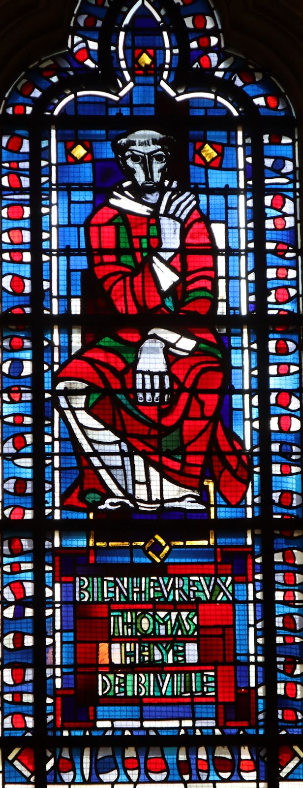 Glasfenster in der Kathedrale in Coutances