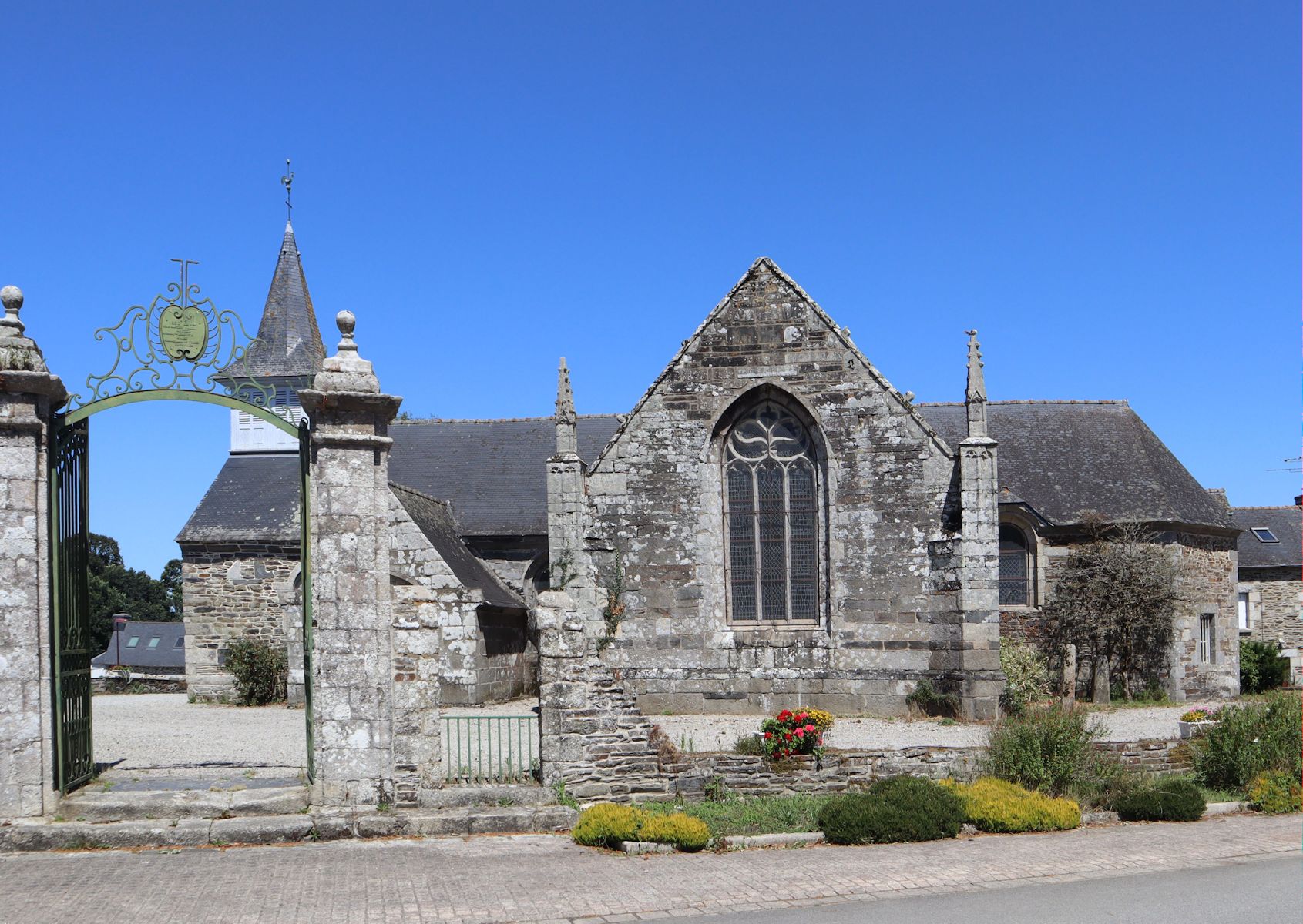 Pfarrkirche in Sainte-Tréphine