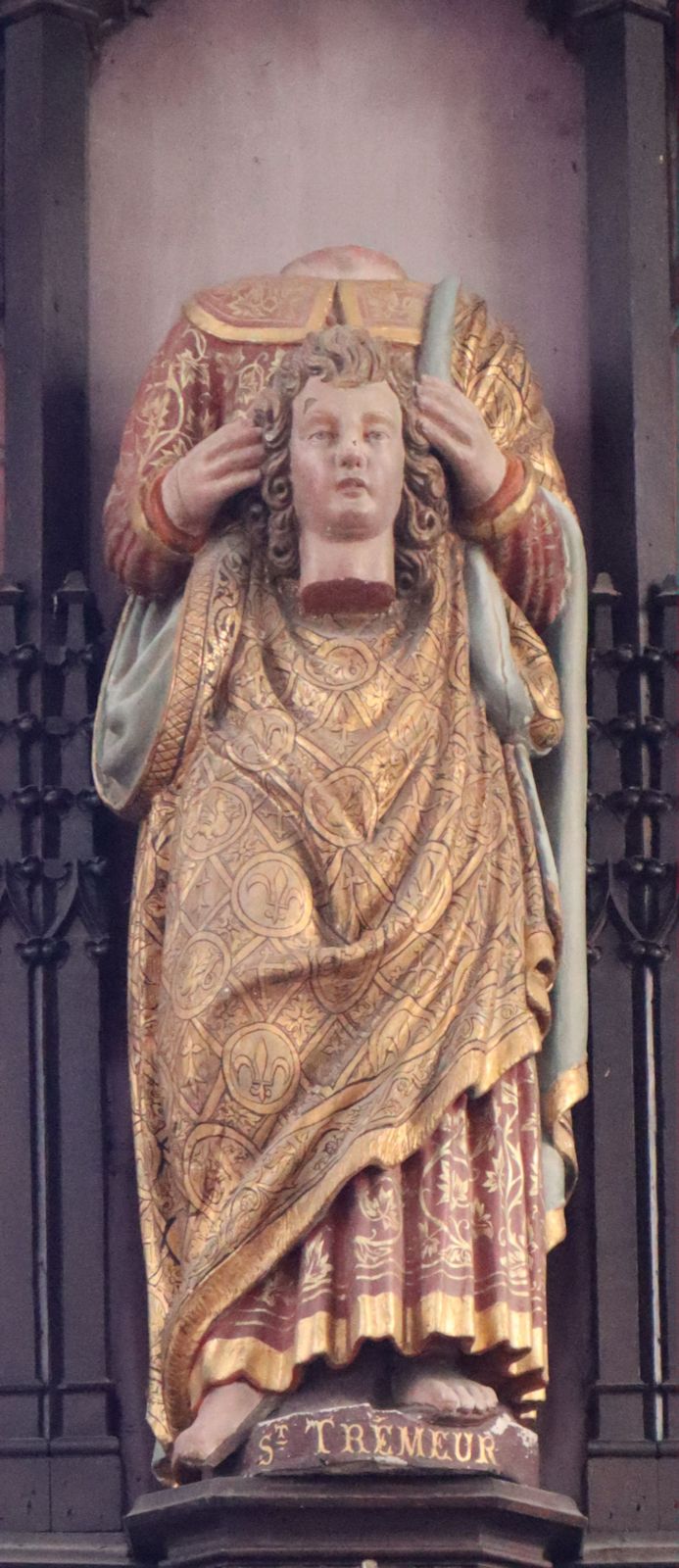 Statue in der Tremorius geweihten Kirche Saint-Trémeur in Carhaix-Plouguer