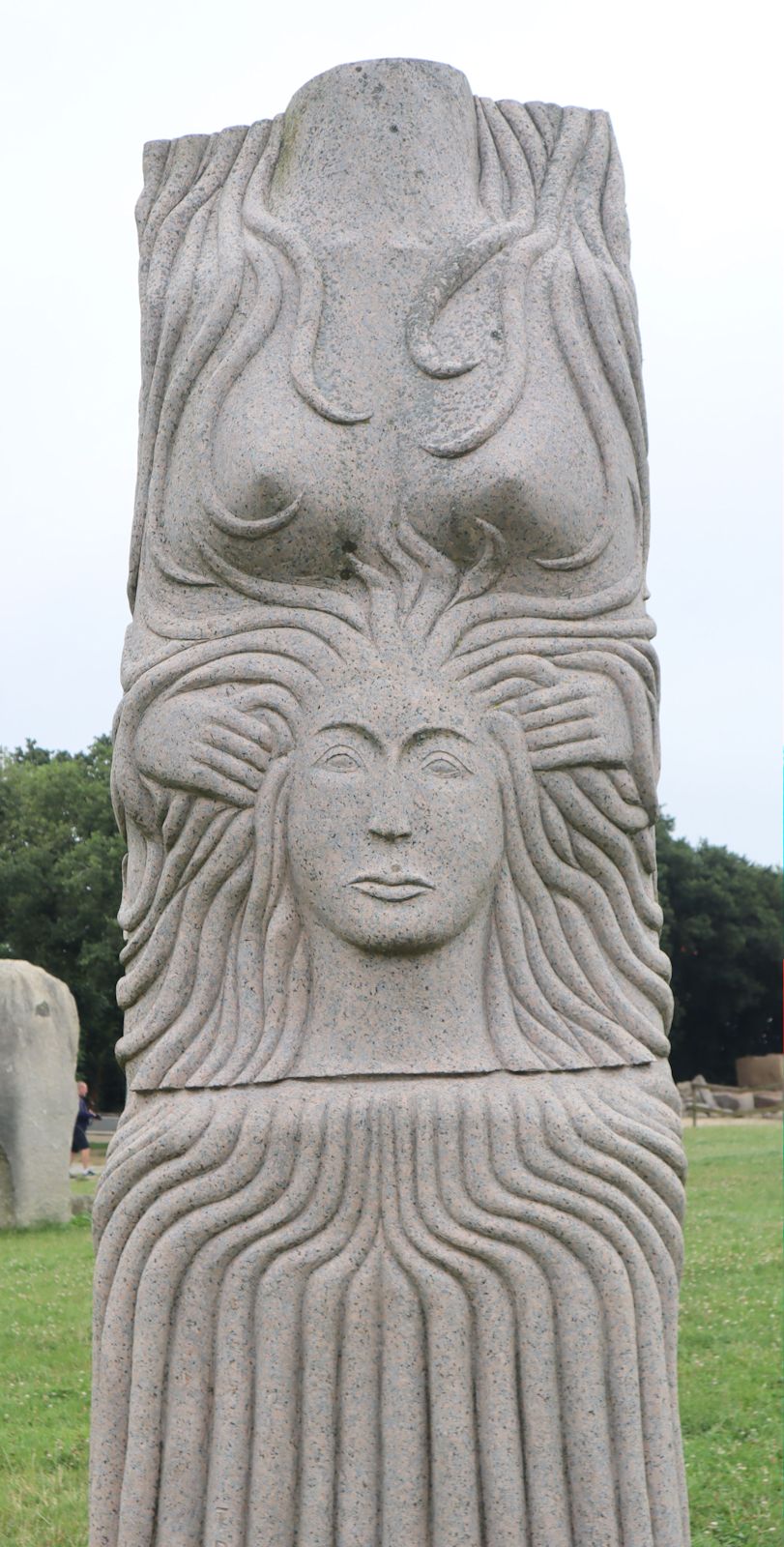 v, im &bdquo;Vallée des Saints&rdquo; nahe Carnoët bei Saint-Brieuc